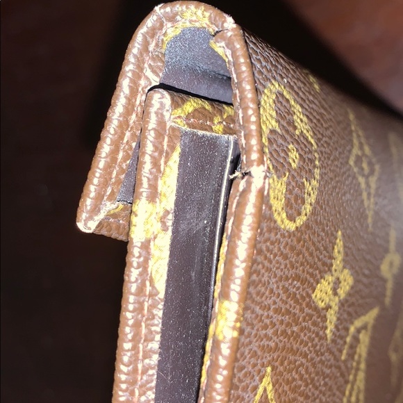 Louis Vuitton Wallet - Picture 5 of 7